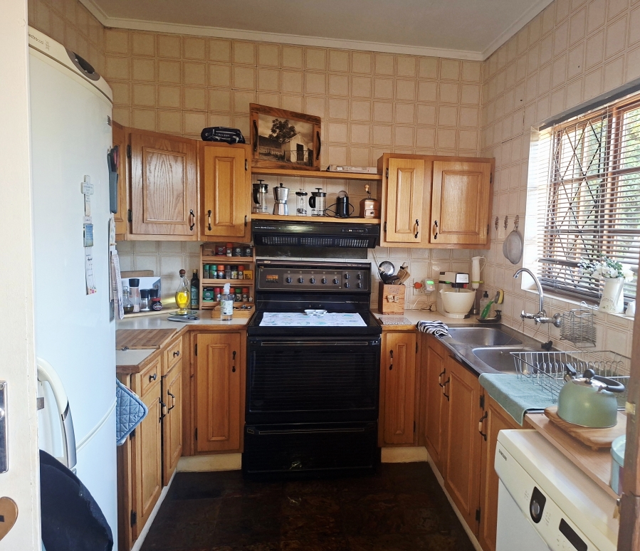 2 Bedroom Property for Sale in Golf View North West